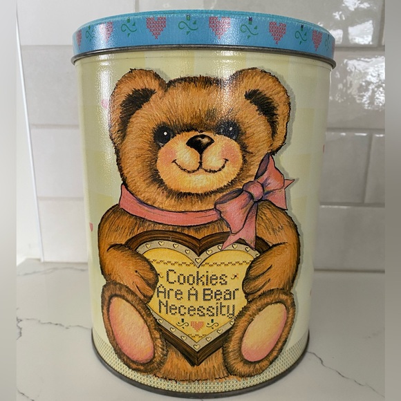 Other - Adorable Vintage Bear Cookie Tin